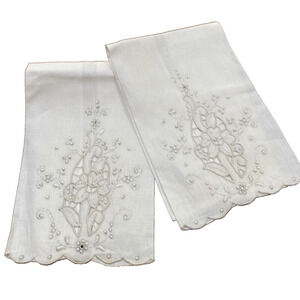 Vintage BC Linens Beautiful Cutwork Guest Towels Set of 2 White Cotton Floral